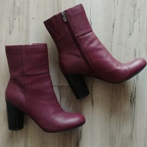 🆕NWOT Very Volatile Leather Bootie Wine
